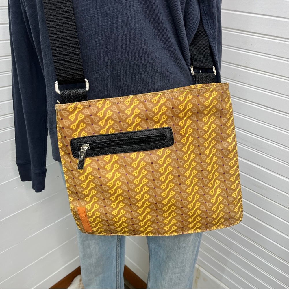 !FINAL CHANCE! MY Michele & Yvette Oilcloth Crossbody Bag - Picture 6 of 6